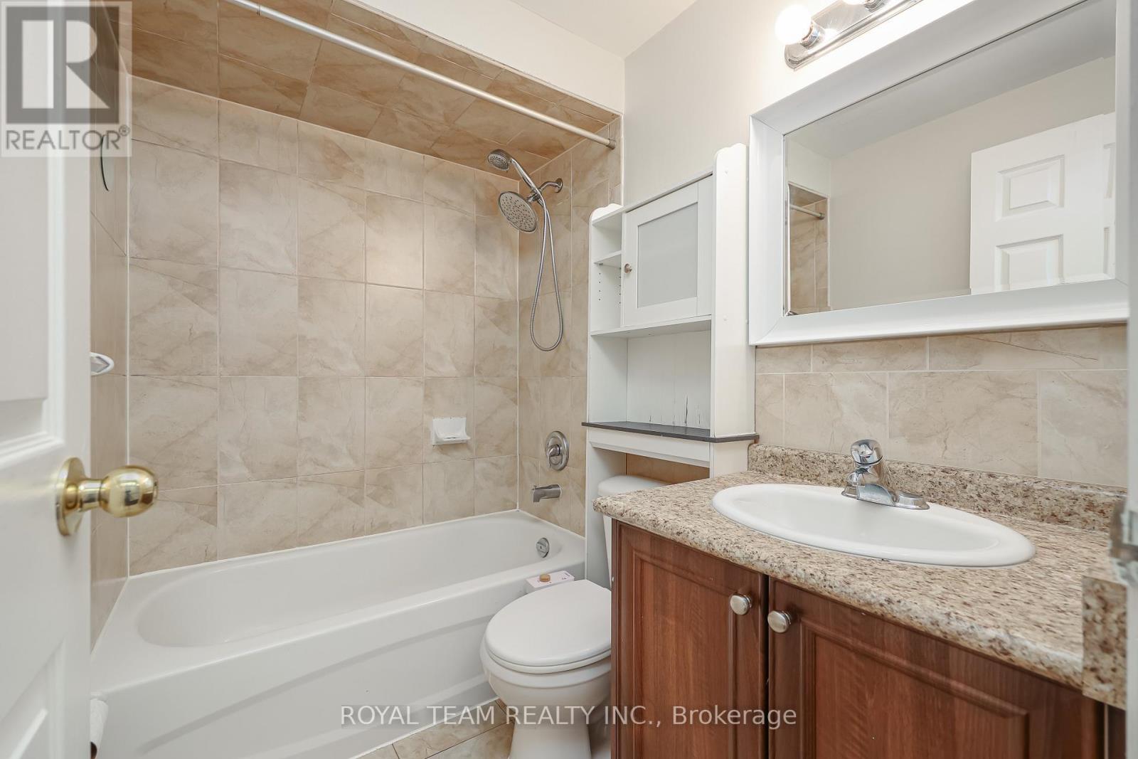 54 Maher Avenue, Toronto, ON - Indoor Photo Showing Bathroom