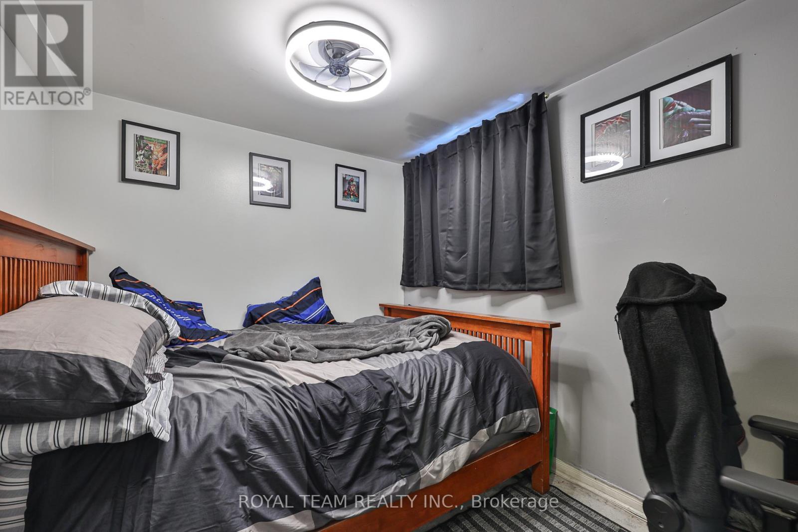 54 Maher Avenue, Toronto, ON - Indoor Photo Showing Bedroom