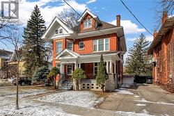 58 LORNE Crescent Brantford, ON N3T 4L7