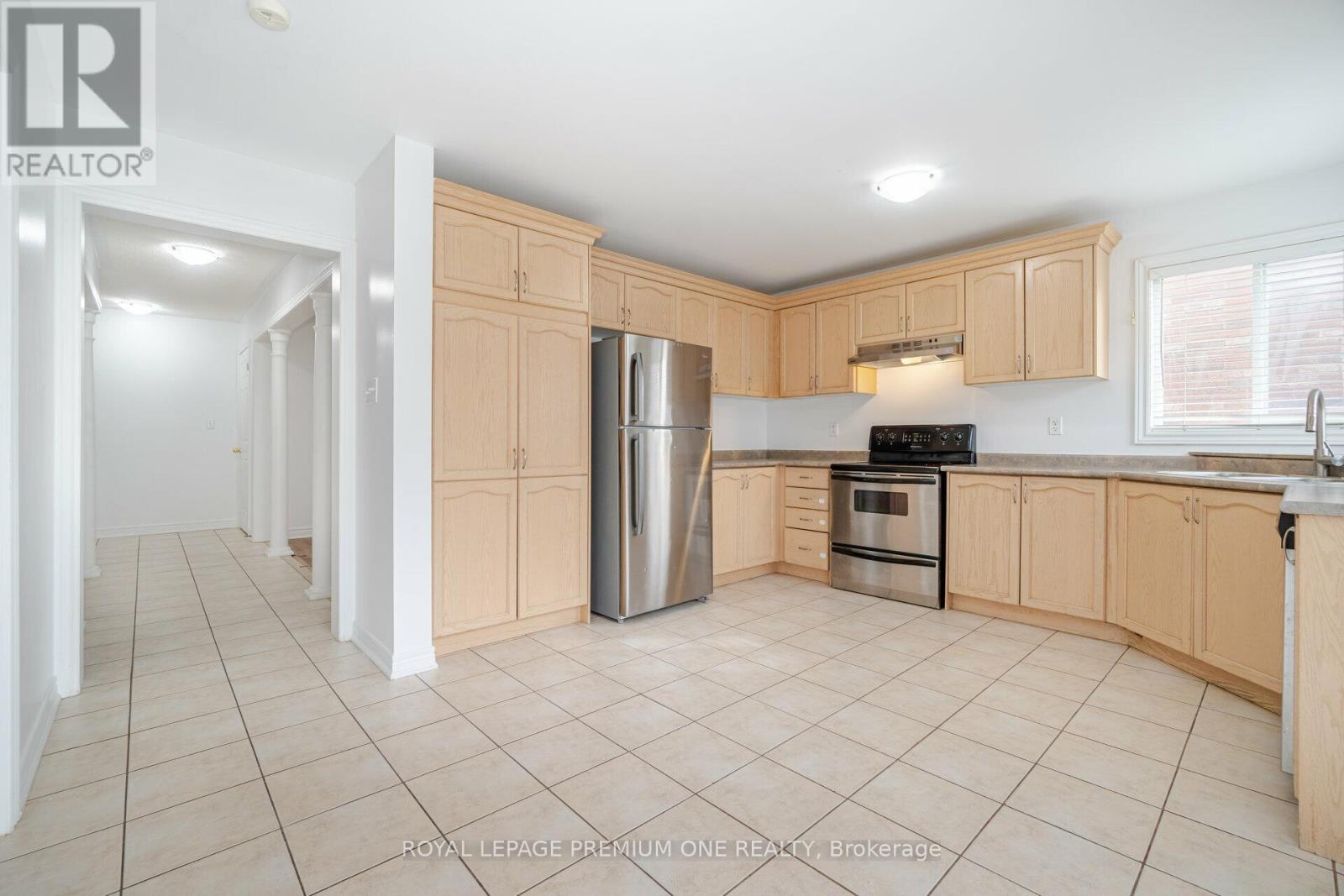 48 Devonwood Drive, Markham, ON - Indoor Photo Showing Kitchen