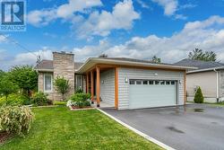 252 BRIDGE STREET W Greater Napanee (Greater Napanee), ON K7R 3S8