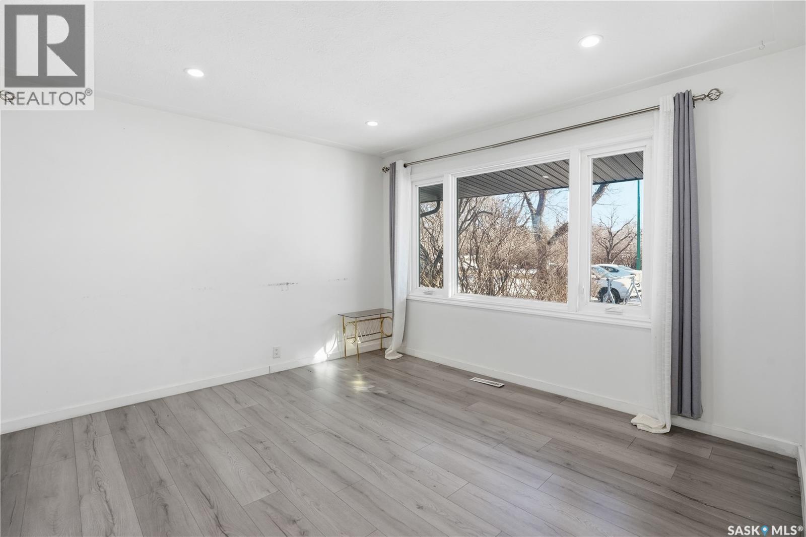 632 Aberdeen Crescent, Regina, SK - Indoor Photo Showing Other Room