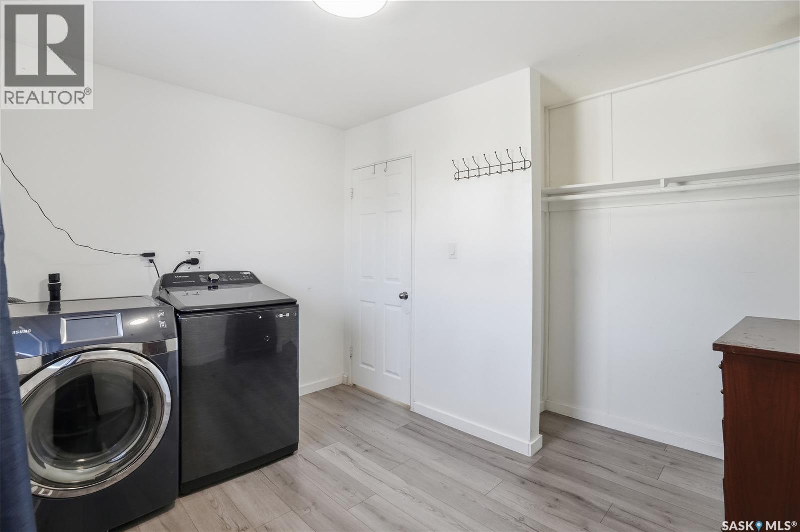 632 Aberdeen Crescent, Regina, SK - Indoor Photo Showing Laundry Room