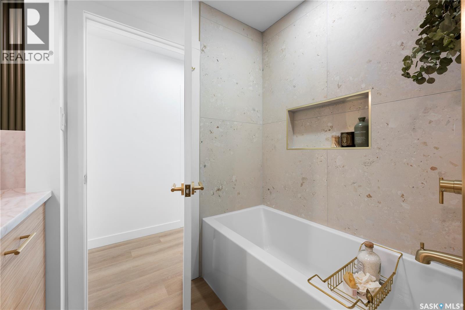 73 Tibbits Road, Regina, SK - Indoor