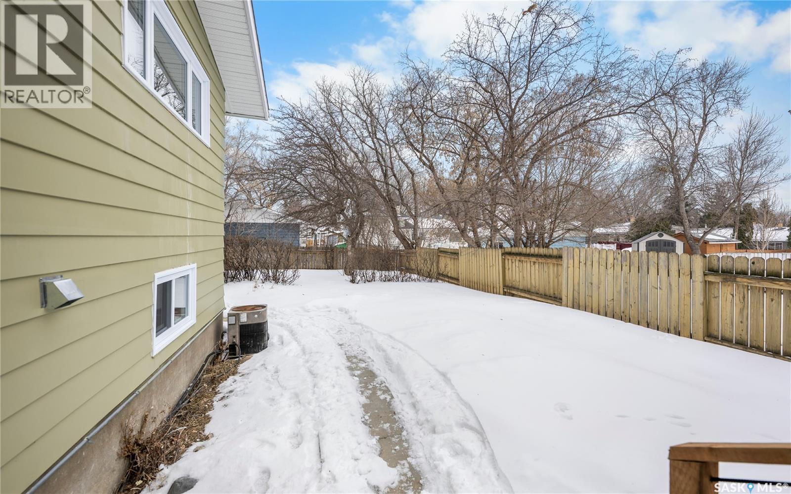 73 Tibbits Road, Regina, SK - Outdoor