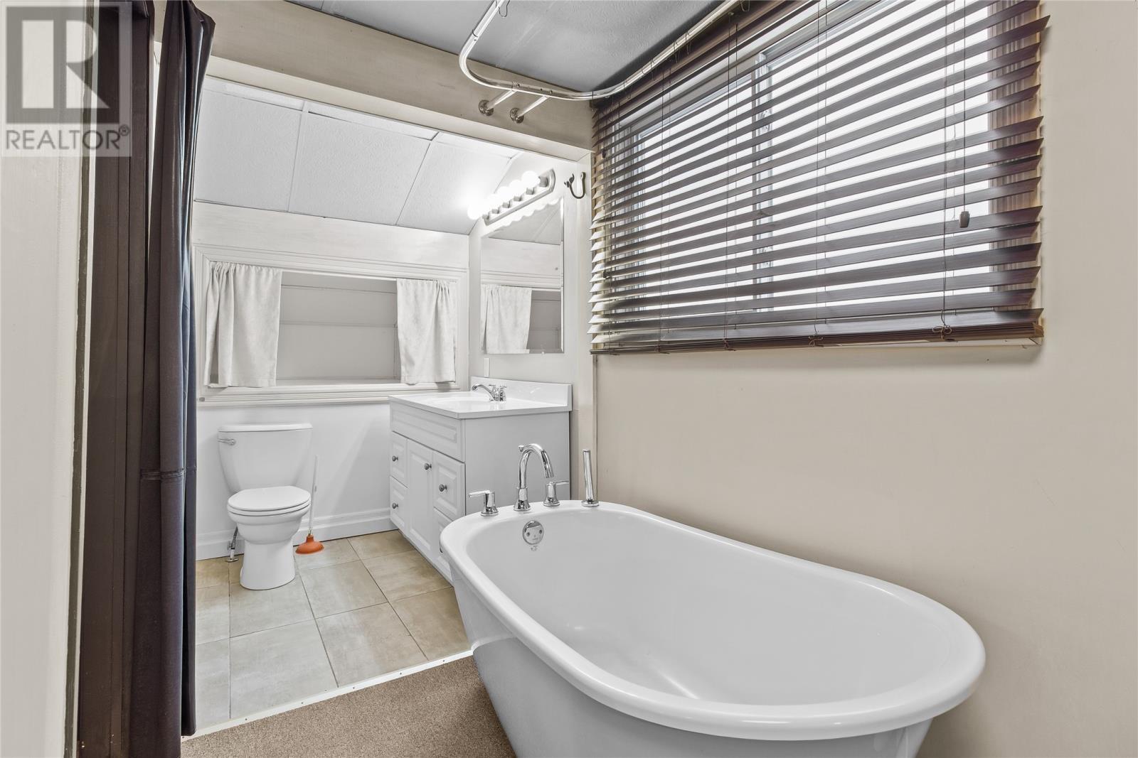 685 Conception Bay Highway, Conception Bay South, NL
