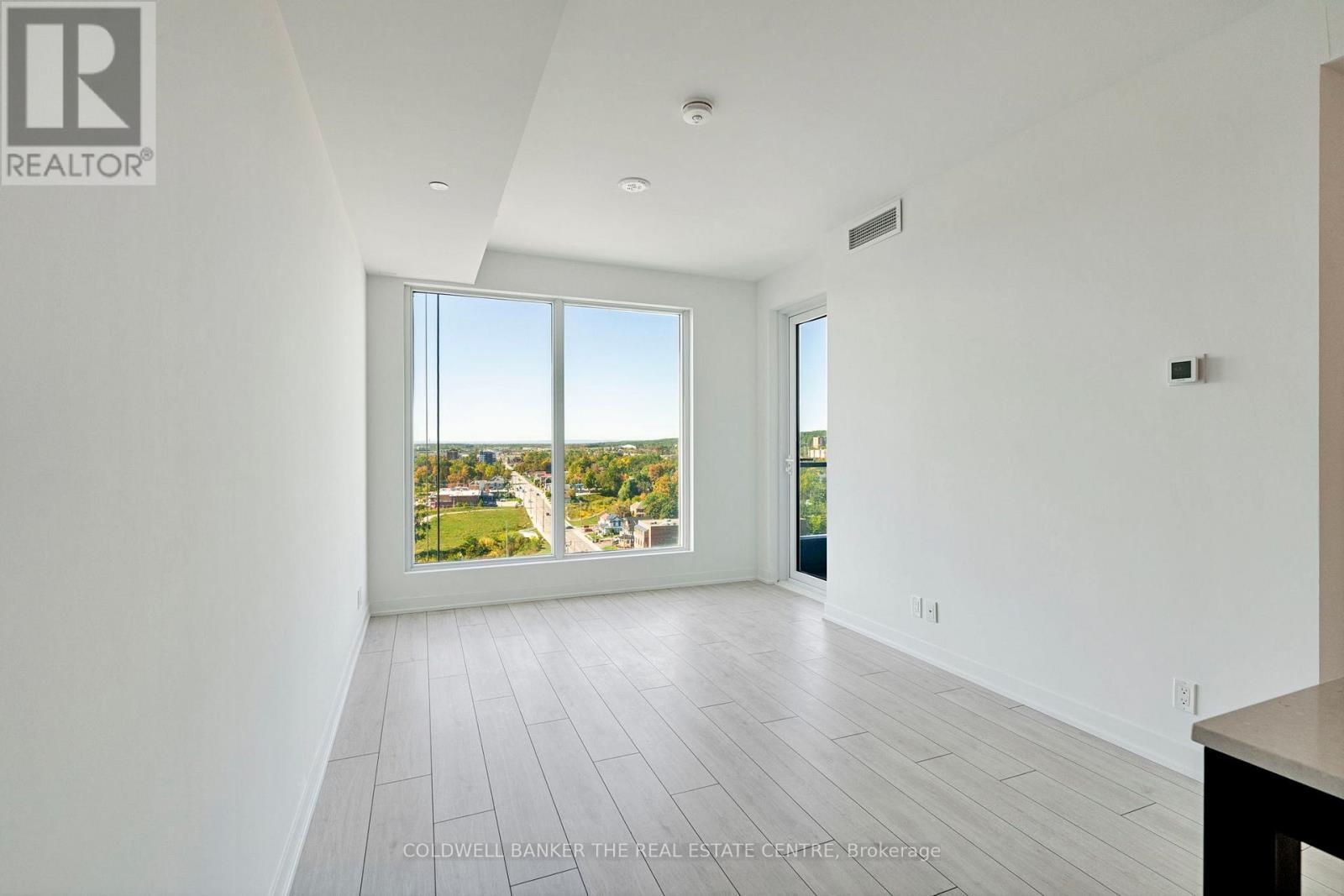Unit #1302 - 39 Mary Street, Barrie, ON - Indoor Photo Showing Other Room