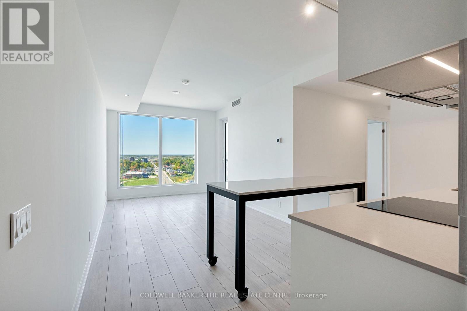 Unit #1302 - 39 Mary Street, Barrie, ON - Indoor Photo Showing Other Room