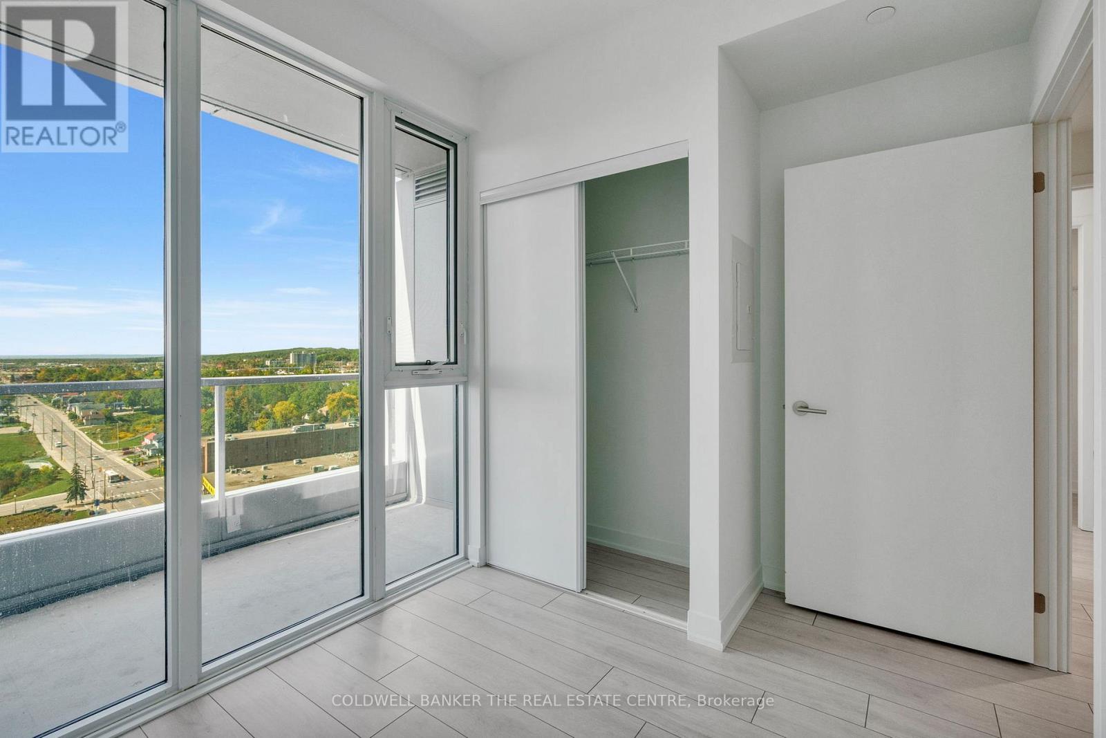 Unit #1302 - 39 Mary Street, Barrie, ON - Indoor Photo Showing Other Room