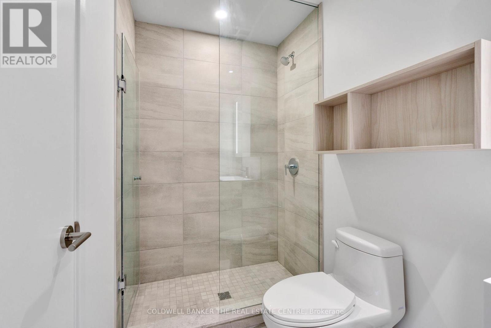 Unit #1302 - 39 Mary Street, Barrie, ON - Indoor Photo Showing Bathroom