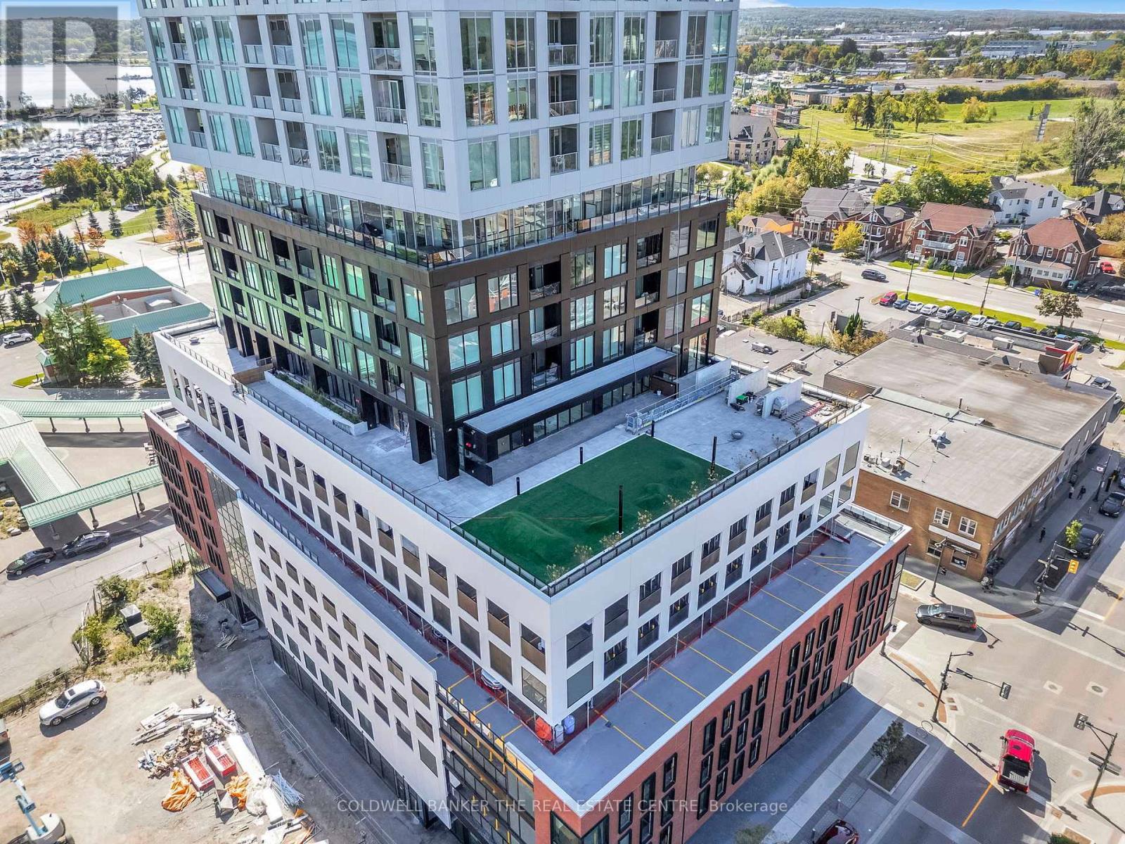Unit #1302 - 39 Mary Street, Barrie, ON - Outdoor
