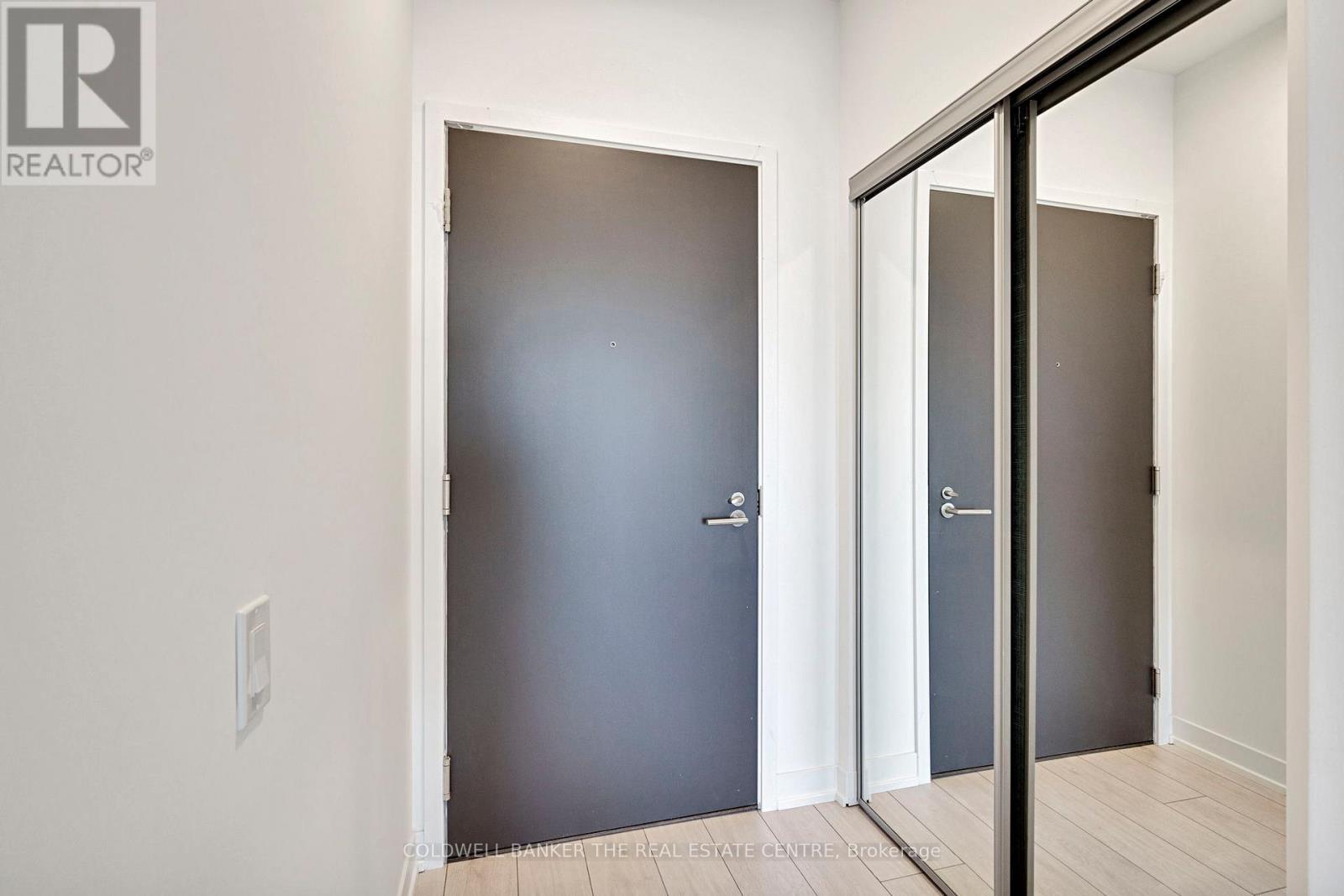 Unit #1302 - 39 Mary Street, Barrie, ON - Indoor Photo Showing Other Room