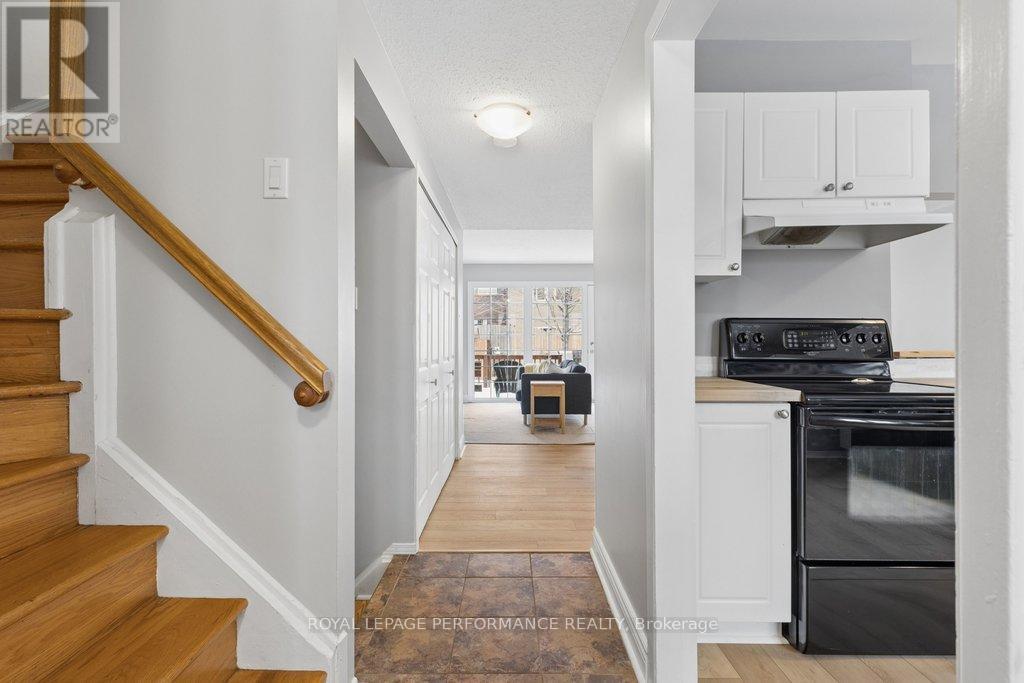 920 Walkley Road, Ottawa, ON - Indoor Photo Showing Other Room