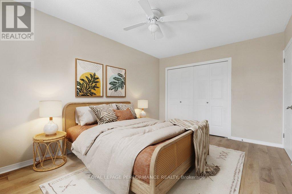 920 Walkley Road, Ottawa, ON - Indoor Photo Showing Bedroom