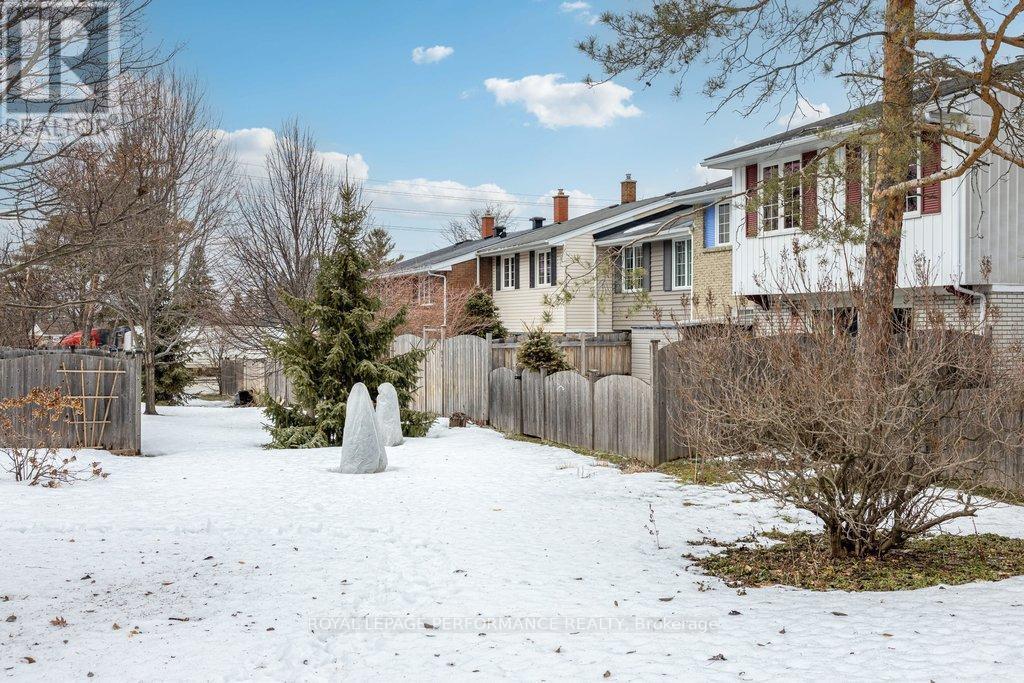 920 Walkley Road, Ottawa, ON - Outdoor
