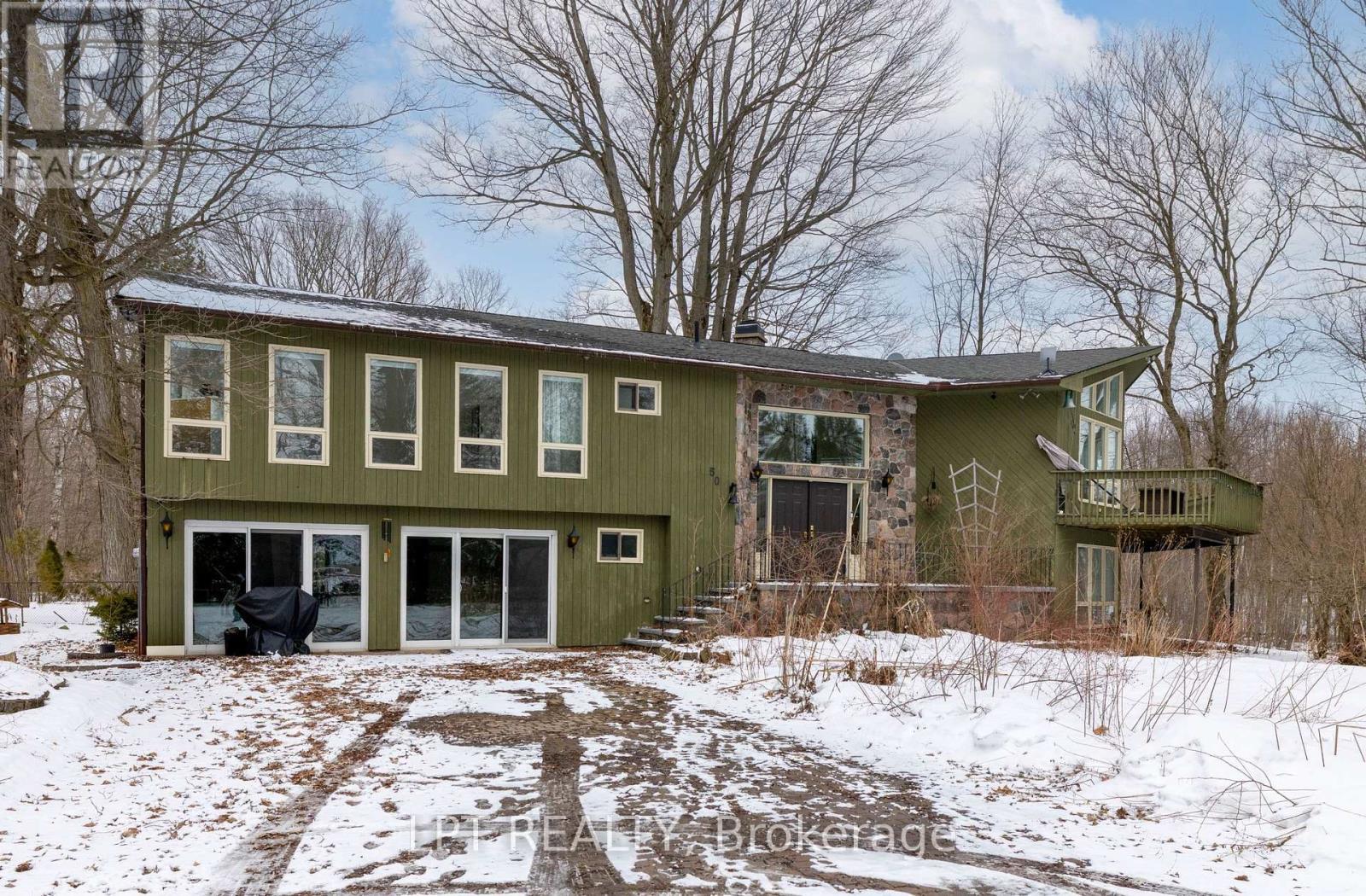 Expansive, Updated Home - 50 Concession Rd 2 W, Tiny, ON - Outdoor
