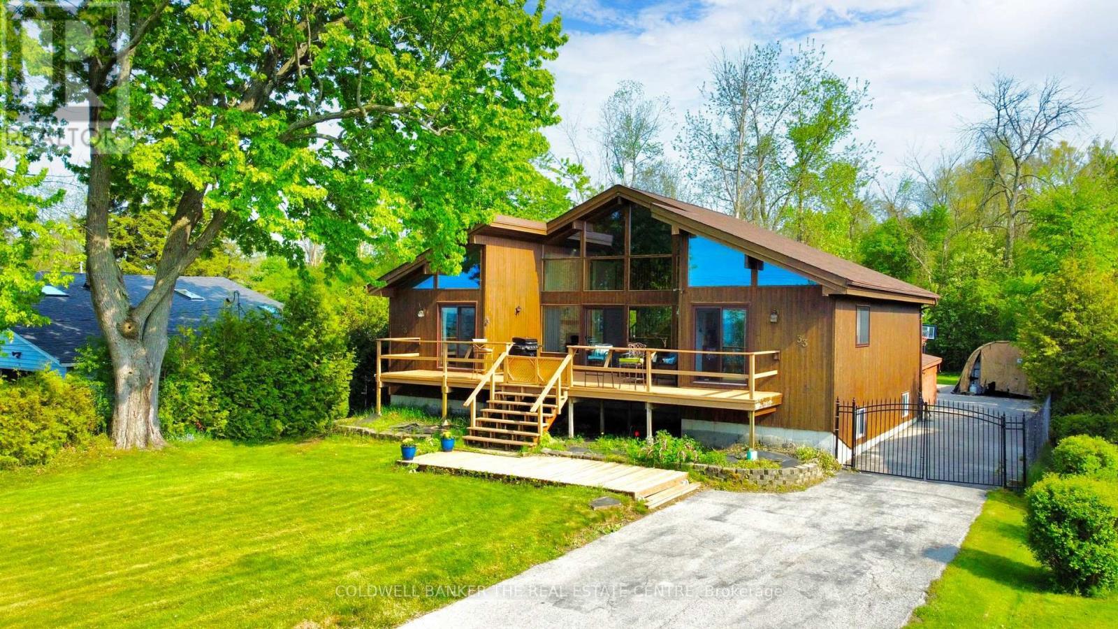 33 Lake Drive E, Georgina, ON - Outdoor