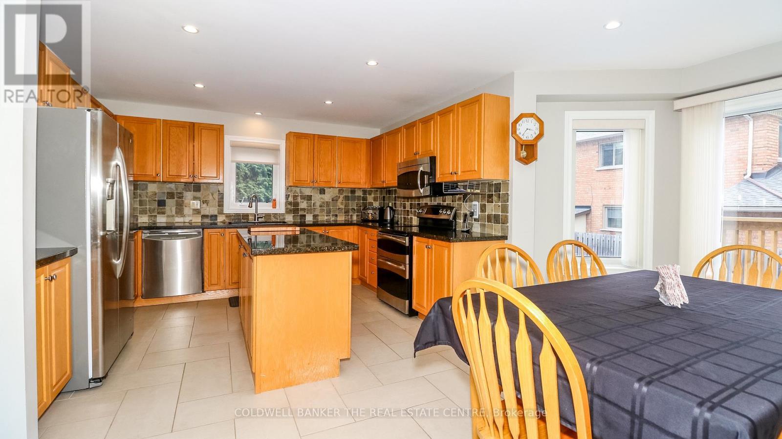 37 Falling Brook Drive, Barrie, ON - Indoor