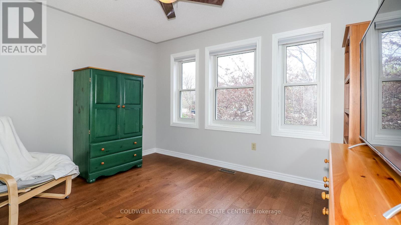 37 Falling Brook Drive, Barrie, ON - Indoor