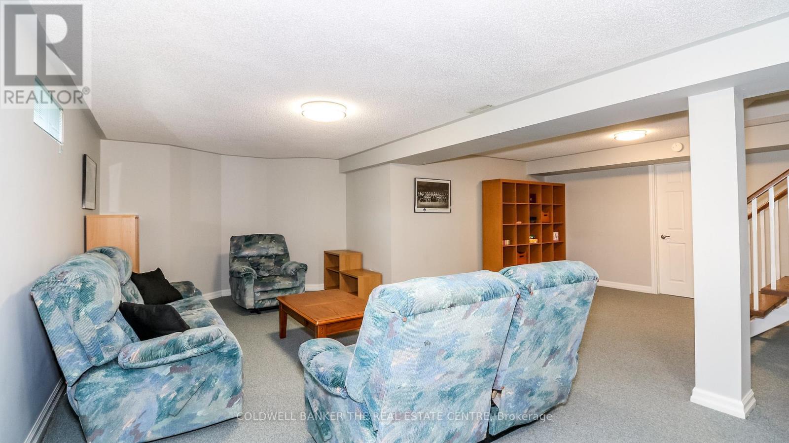 37 Falling Brook Drive, Barrie, ON - Indoor