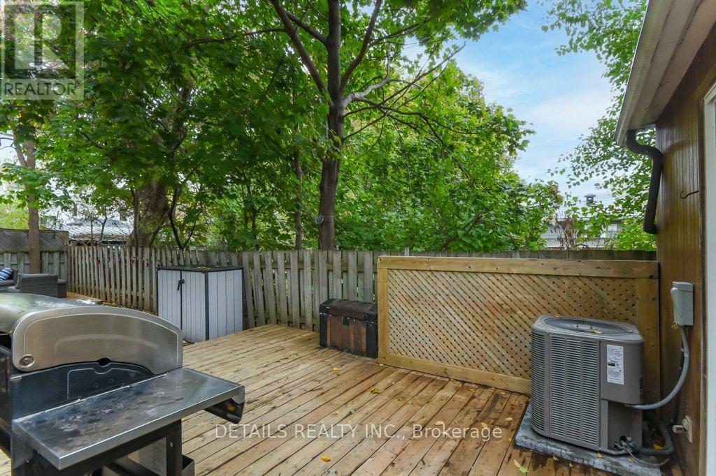 19 Gould Street, Ottawa, ON - Outdoor With Deck Patio Veranda