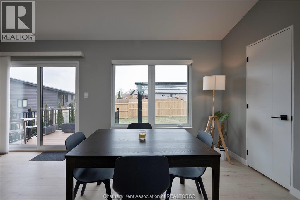 2 Riverview Drive, Chatham, ON - Indoor Photo Showing Other Room