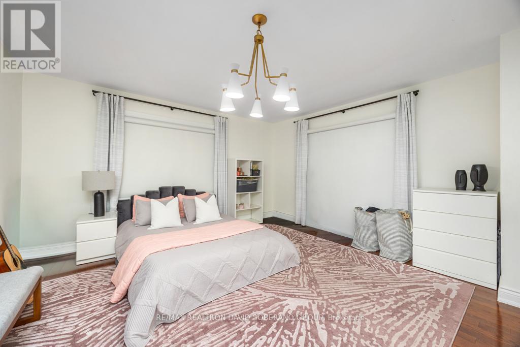 89 Allingham Gardens, Toronto, ON - Indoor Photo Showing Bedroom