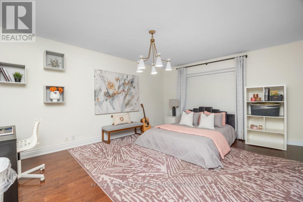 89 Allingham Gardens, Toronto, ON - Indoor Photo Showing Bedroom