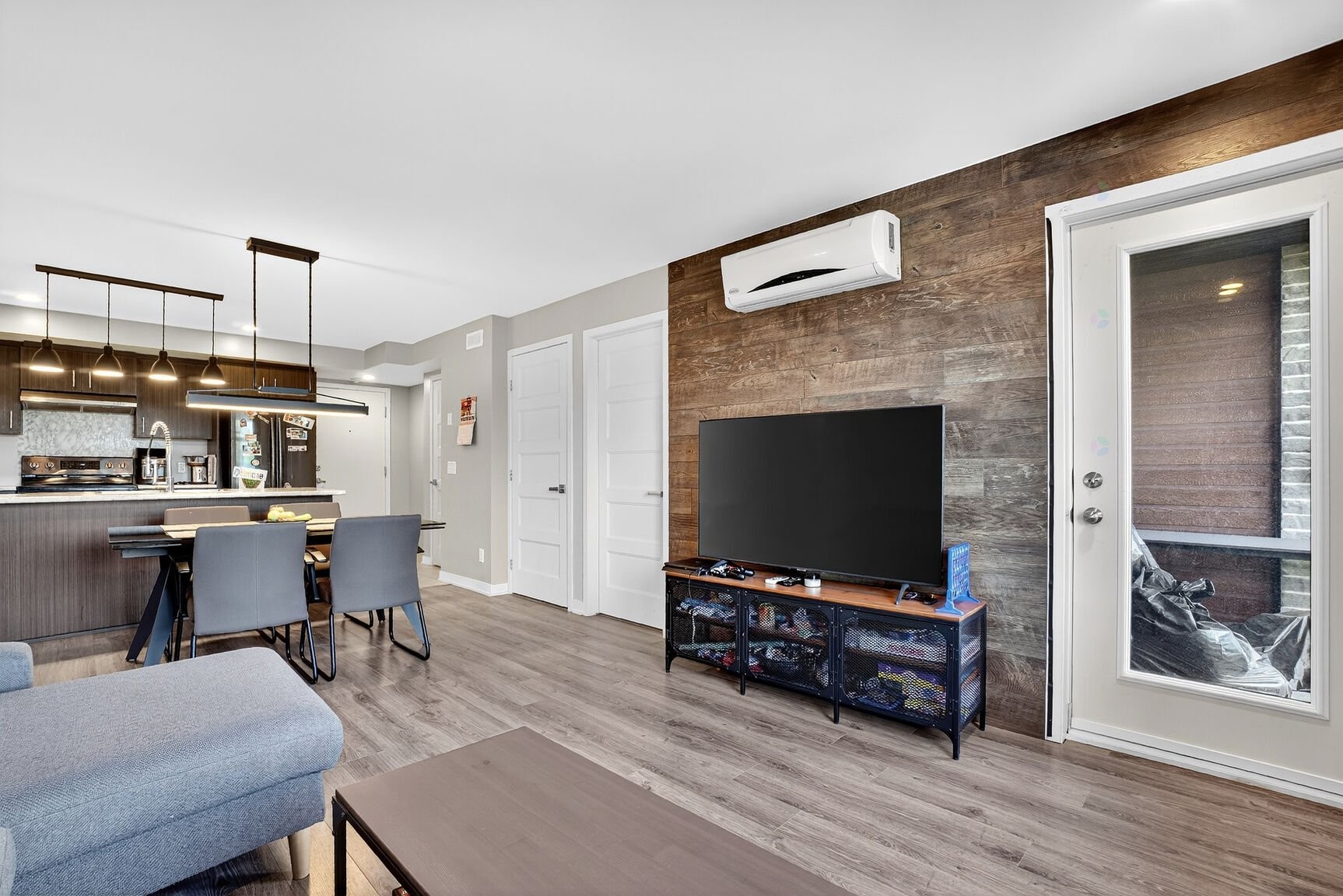 Living Room - 303-1040 Boul. De Palerme, La Prairie, QC - Indoor Photo Showing Other Room