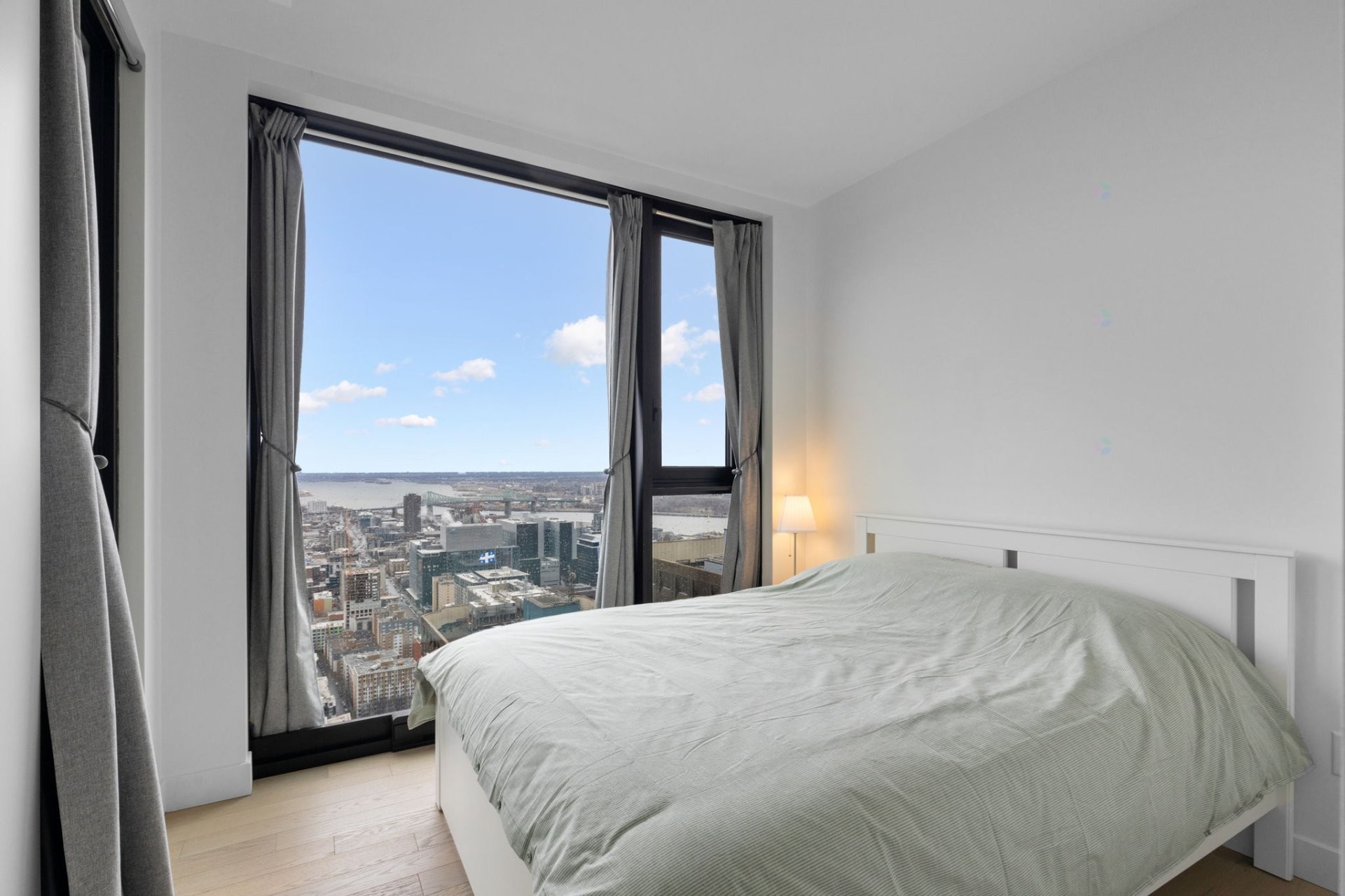 Chambre à coucher - 5324-1210 Rue Jeanne-Mance, Montréal (Ville-Marie), QC - Indoor Photo Showing Bedroom