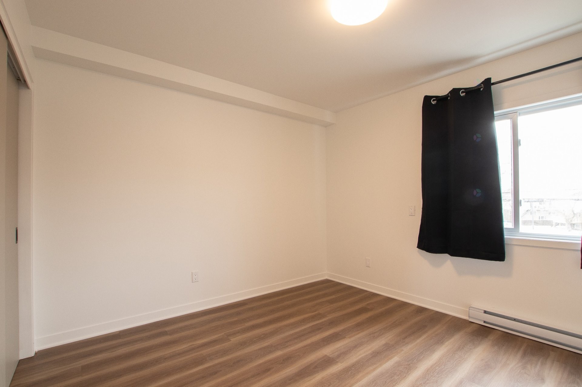 Bedroom - 1-189 Rue Hector-Lanthier, Saint-Eustache, QC - Indoor Photo Showing Other Room