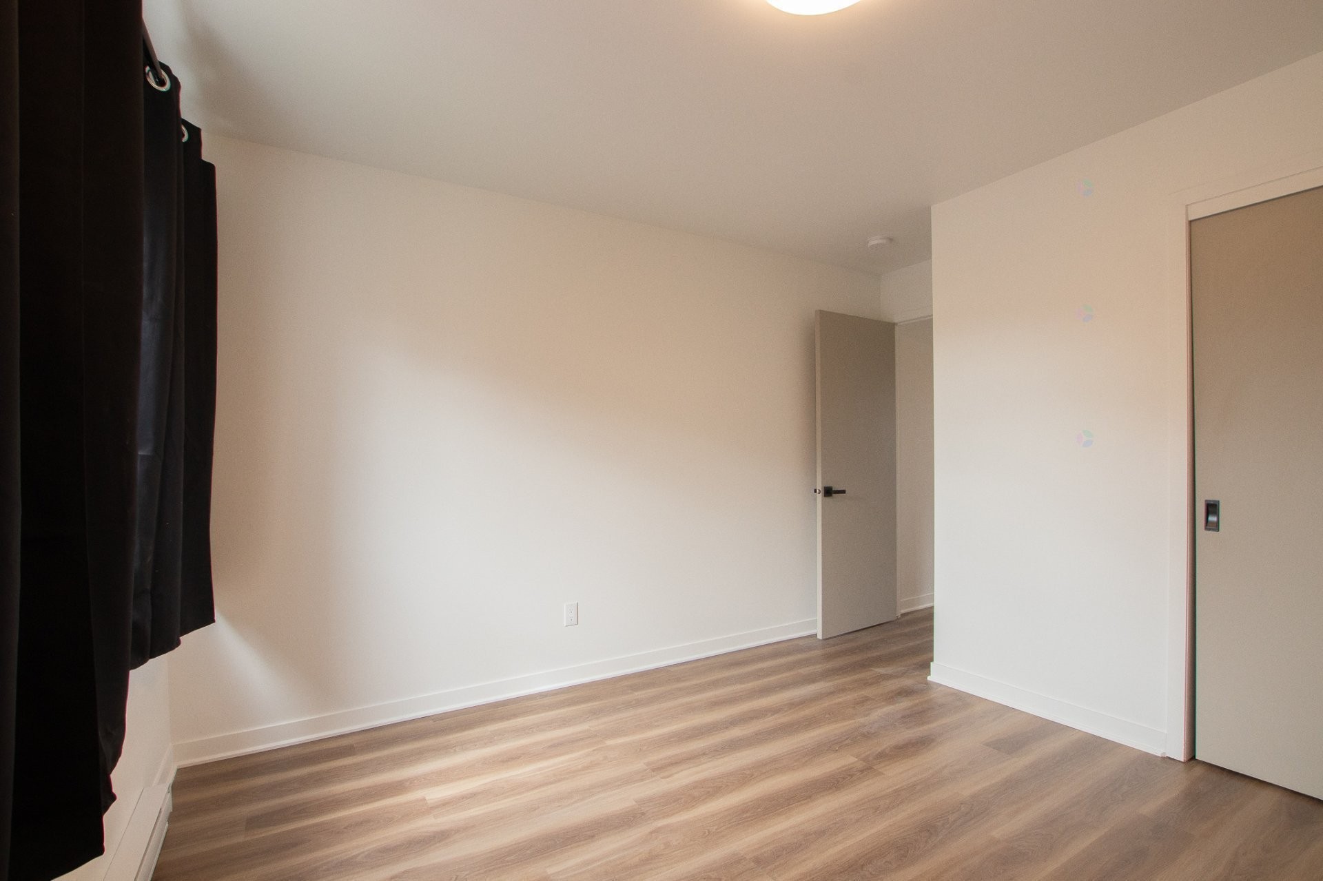 Bedroom - 1-189 Rue Hector-Lanthier, Saint-Eustache, QC - Indoor Photo Showing Other Room