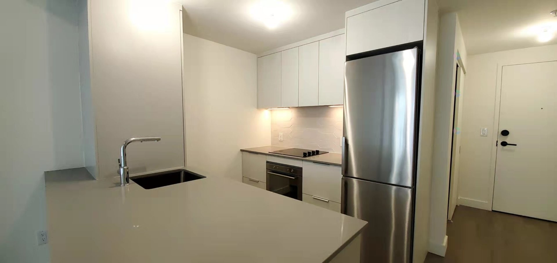 Cuisine - 511-1552 Rue Des Bassins, Montréal (Le Sud-Ouest), QC - Indoor Photo Showing Kitchen