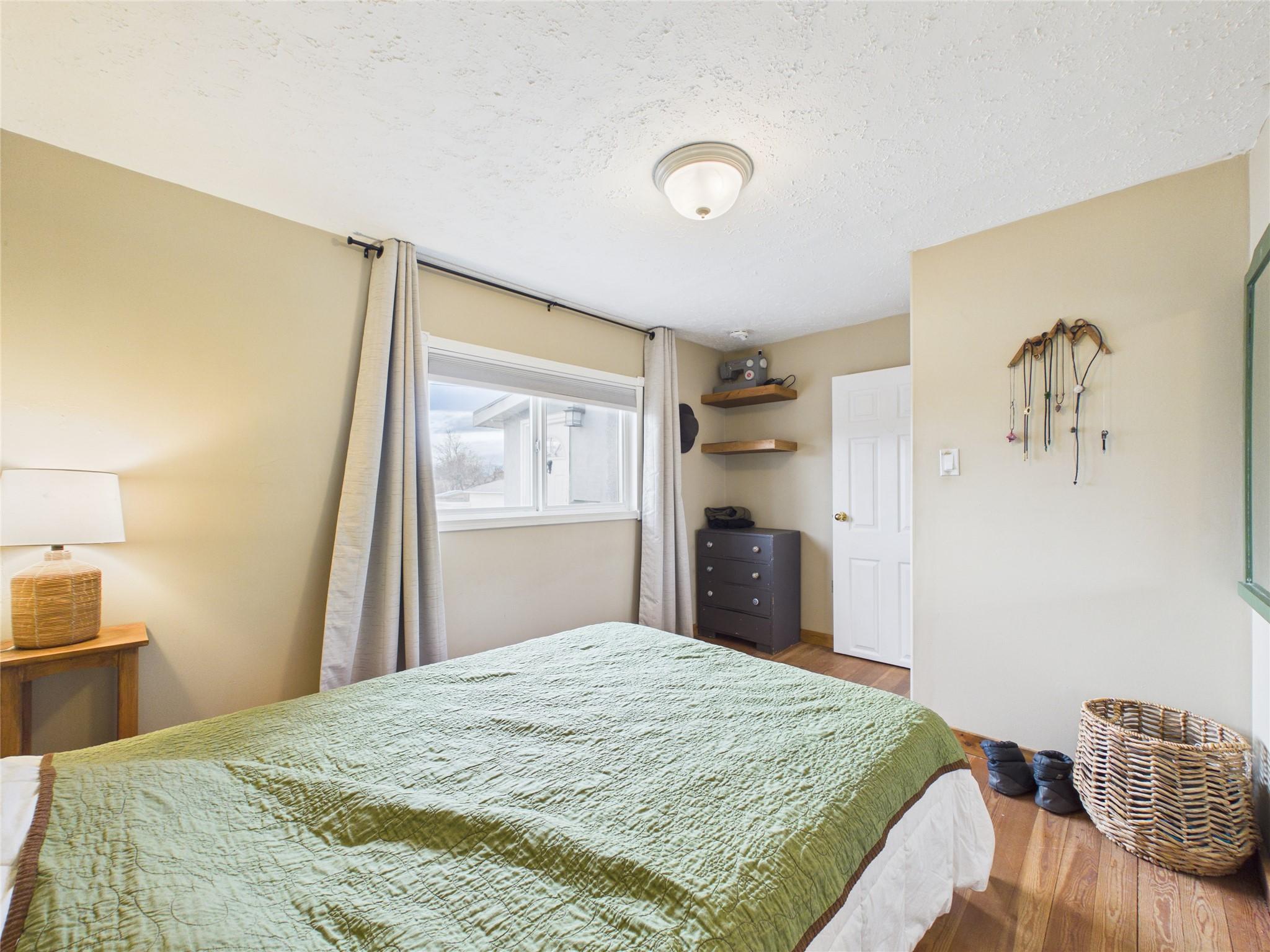 500 13Th Avenue, Cranbrook, BC - Indoor Photo Showing Bedroom