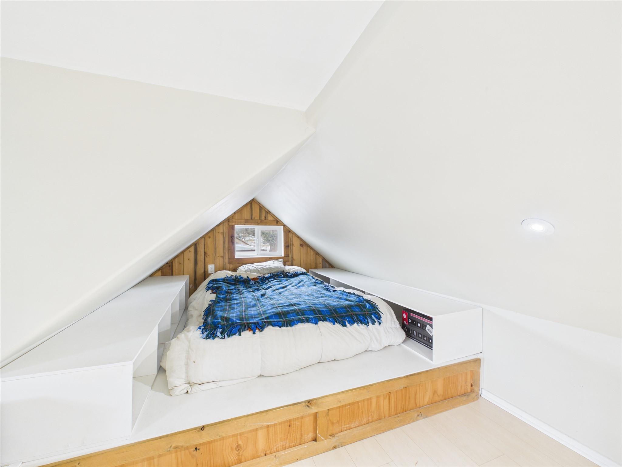 500 13Th Avenue, Cranbrook, BC - Indoor Photo Showing Other Room