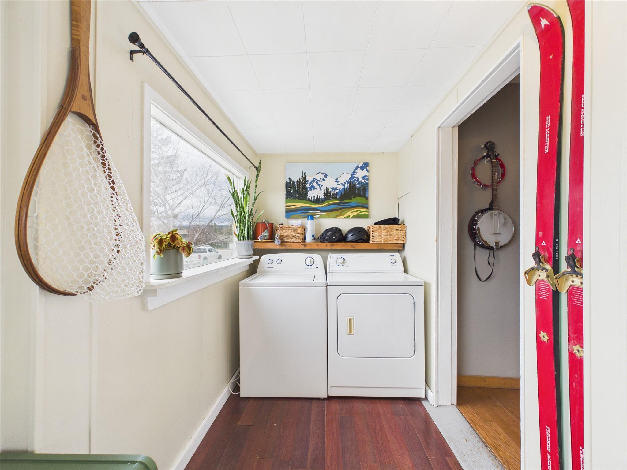 500 13Th Avenue, Cranbrook, BC - Indoor Photo Showing Laundry Room