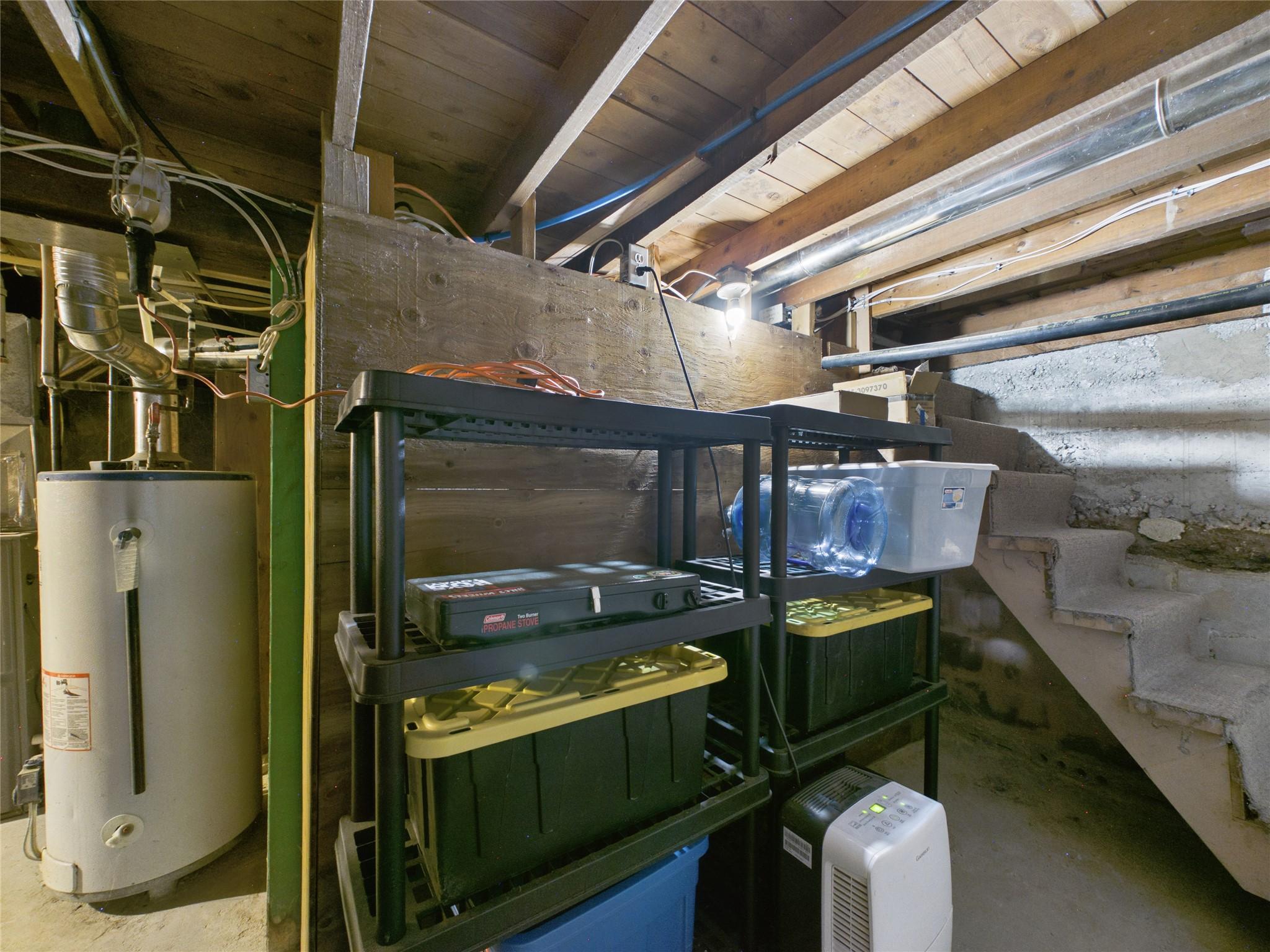 500 13Th Avenue, Cranbrook, BC - Indoor Photo Showing Basement