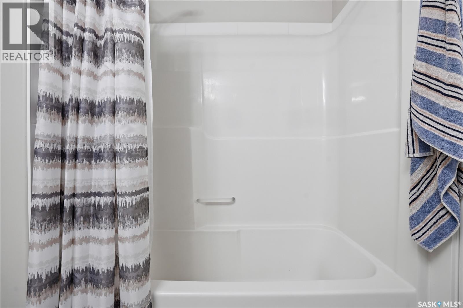 3451 Elgaard Drive, Regina, SK - Indoor Photo Showing Other Room