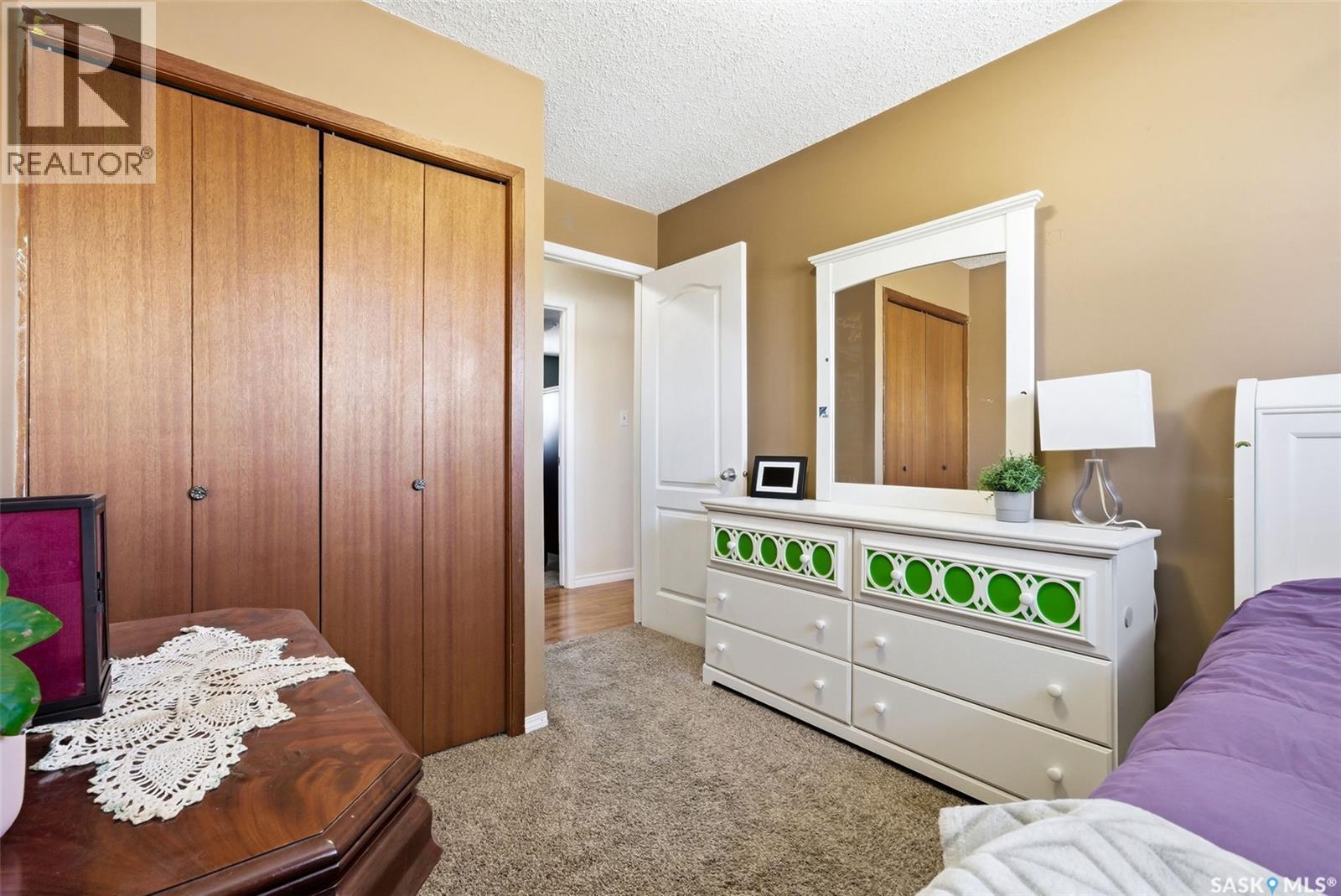 1234 James Crescent, Regina, SK - Indoor Photo Showing Bedroom
