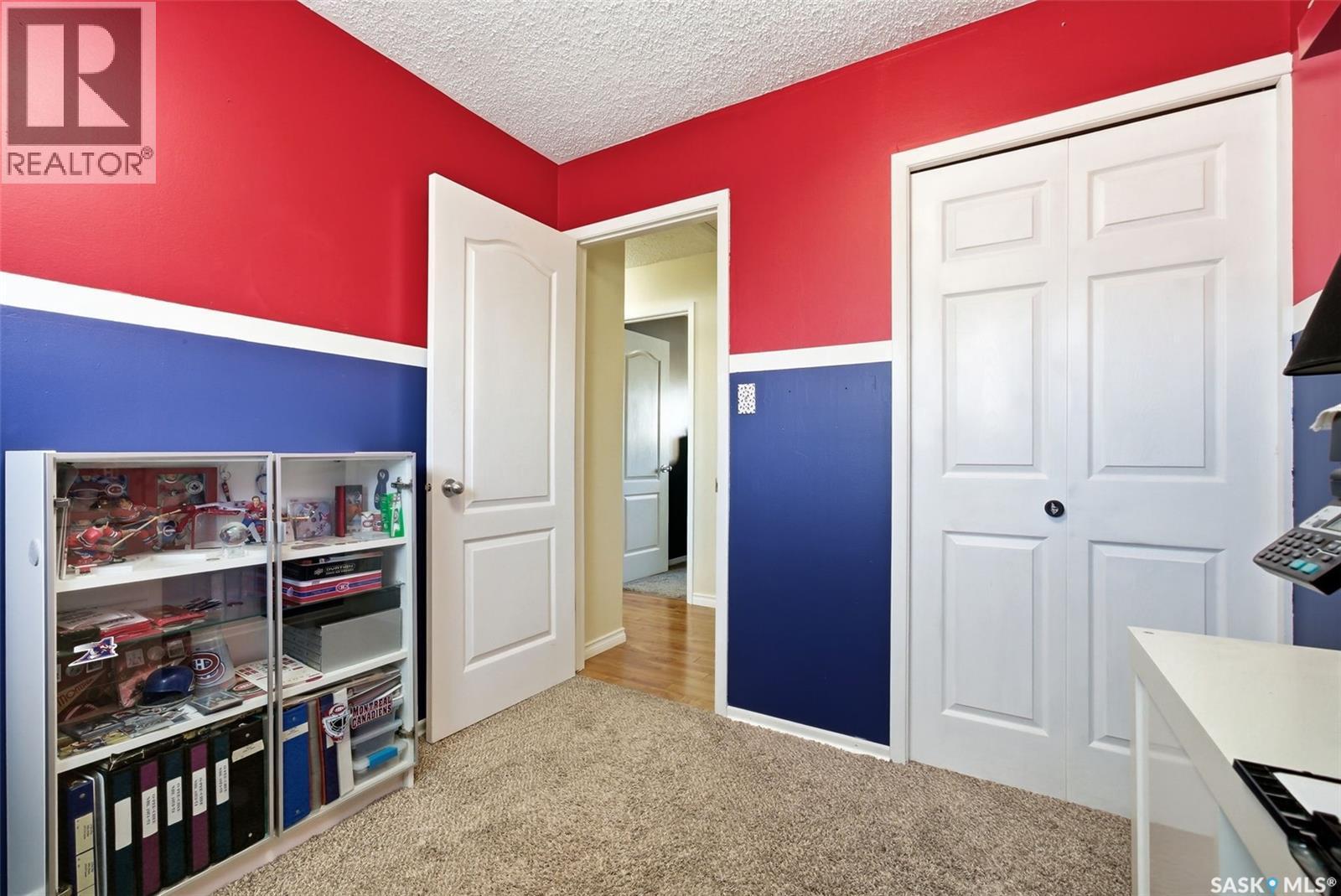 1234 James Crescent, Regina, SK - Indoor