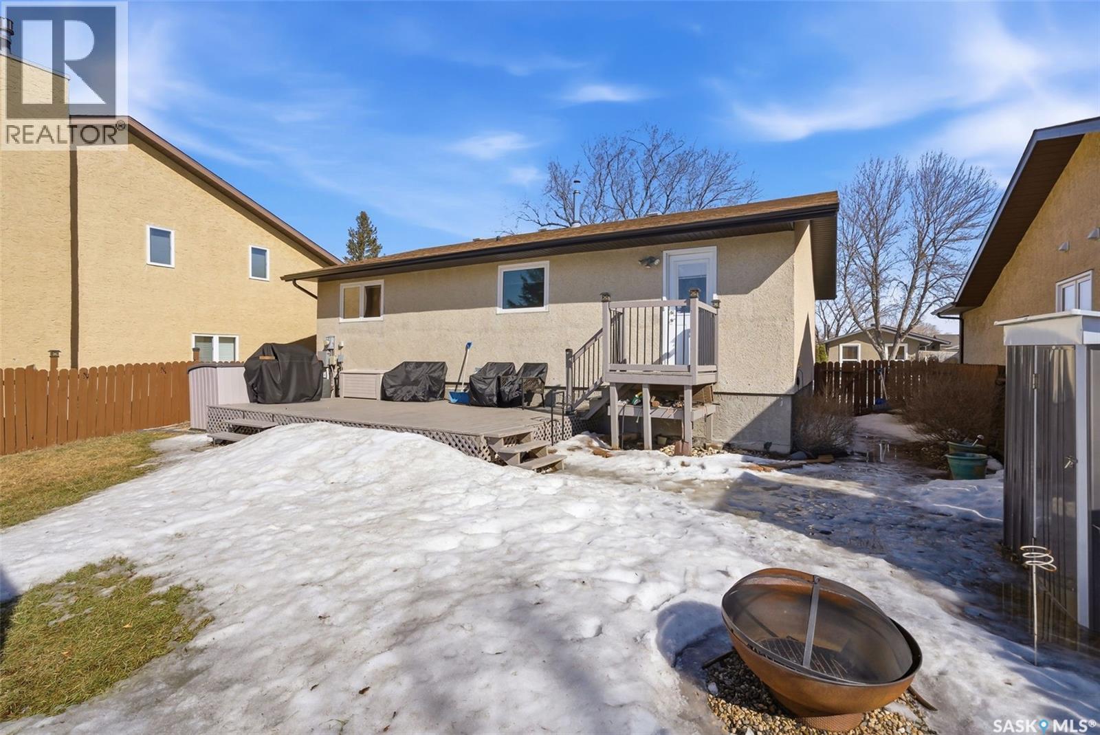 1234 James Crescent, Regina, SK - Outdoor With Exterior