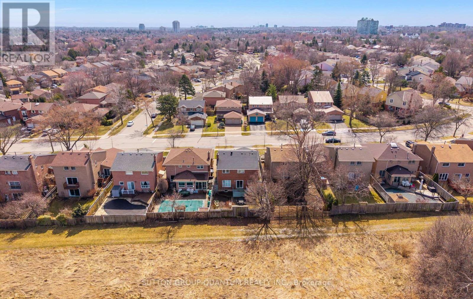 2113 Folkway Drive, Mississauga, ON - Outdoor With View