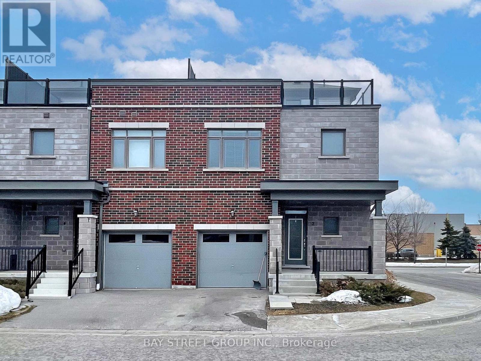 2 Longshore Way, Whitby, ON - Outdoor With Facade