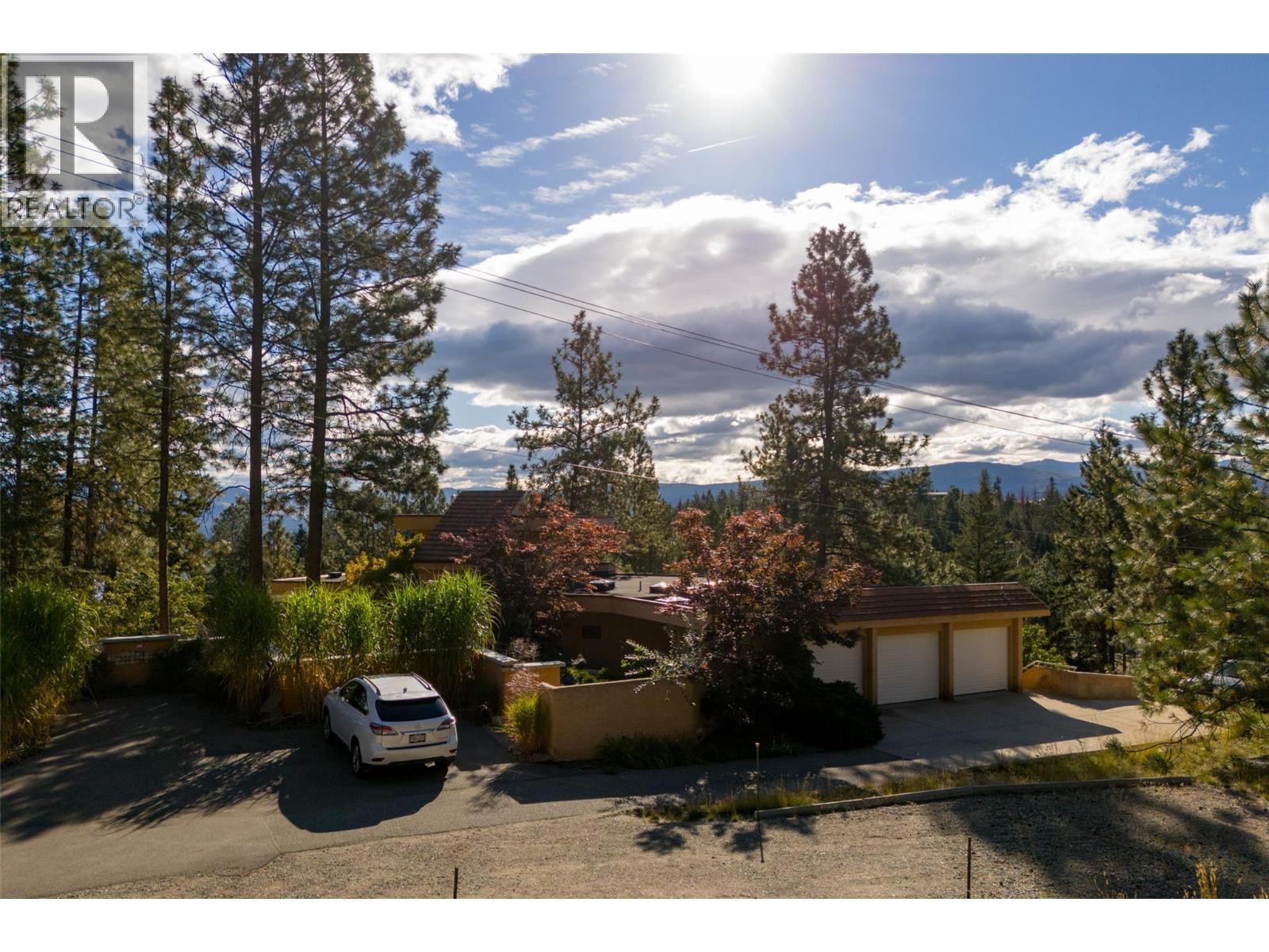 1642 West Kelowna Road, West Kelowna, BC - Outdoor With View