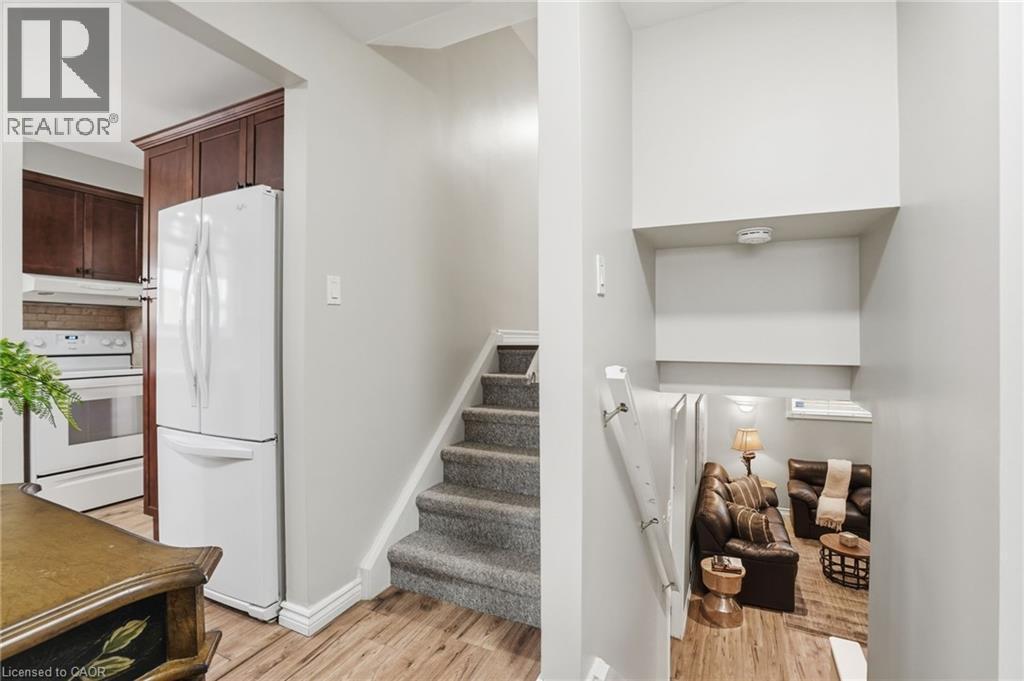 345 Erindale Drive, Burlington, ON