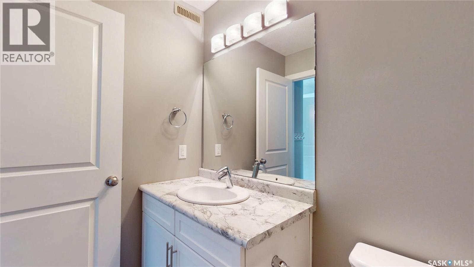 5128 Aerial Crescent, Regina, SK - Indoor Photo Showing Bathroom
