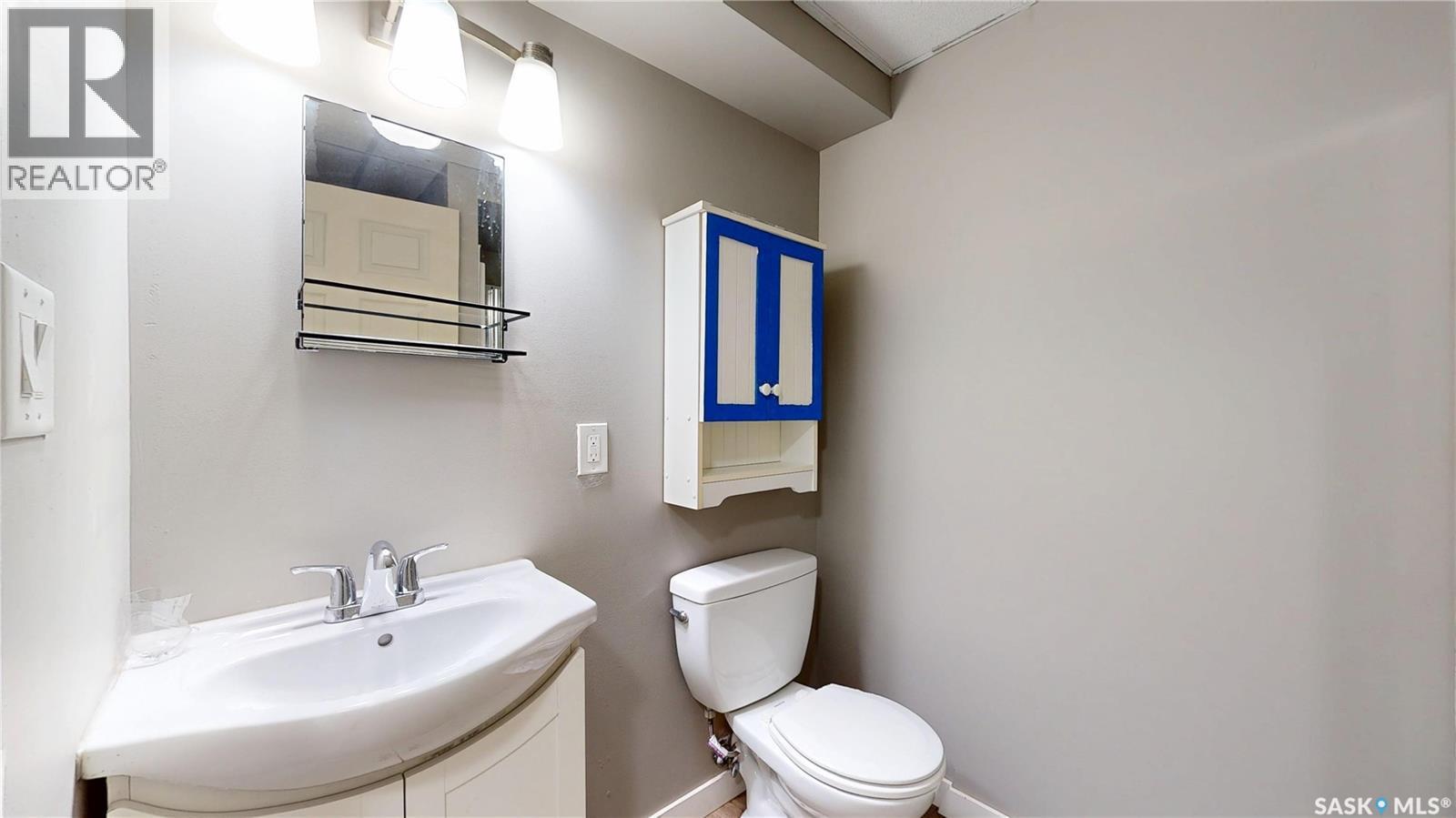 5128 Aerial Crescent, Regina, SK - Indoor Photo Showing Bathroom