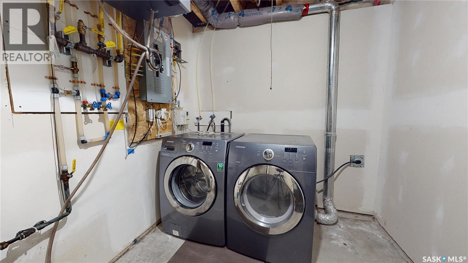 5128 Aerial Crescent, Regina, SK - Indoor Photo Showing Laundry Room