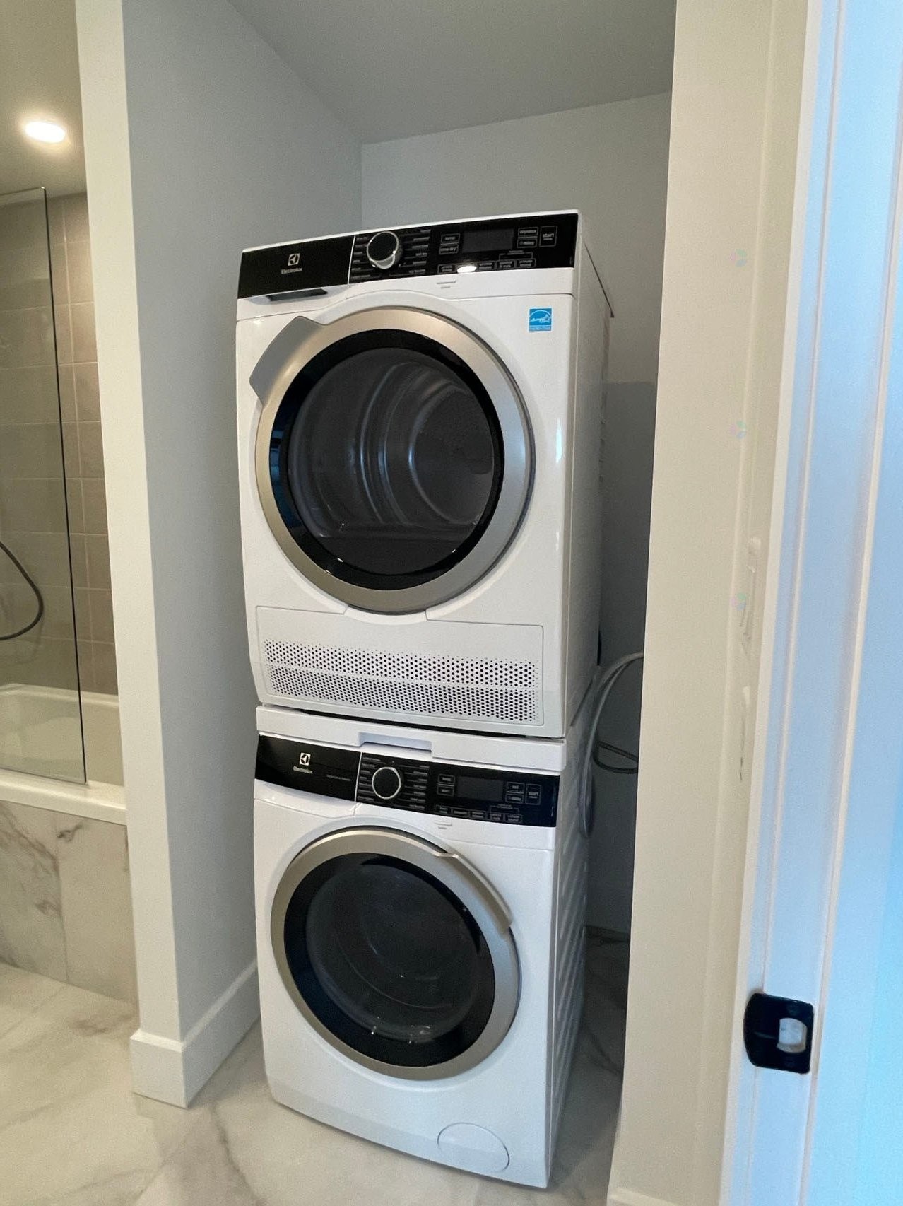 Laundry - 3905-720 Rue St-Jacques, Montréal (Ville-Marie), QC - Indoor Photo Showing Laundry Room