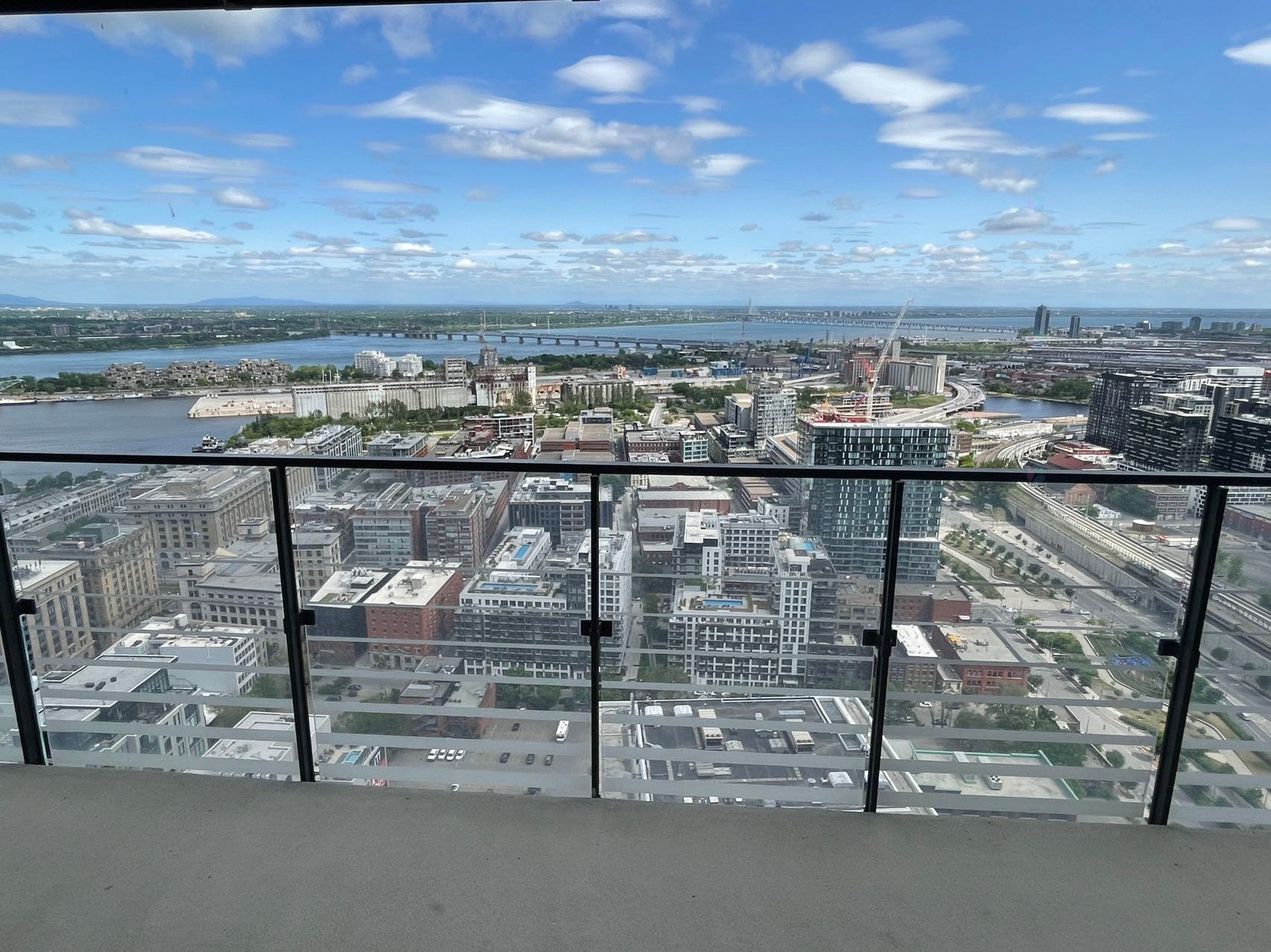 Balcony - 3905-720 Rue St-Jacques, Montréal (Ville-Marie), QC - Outdoor With View